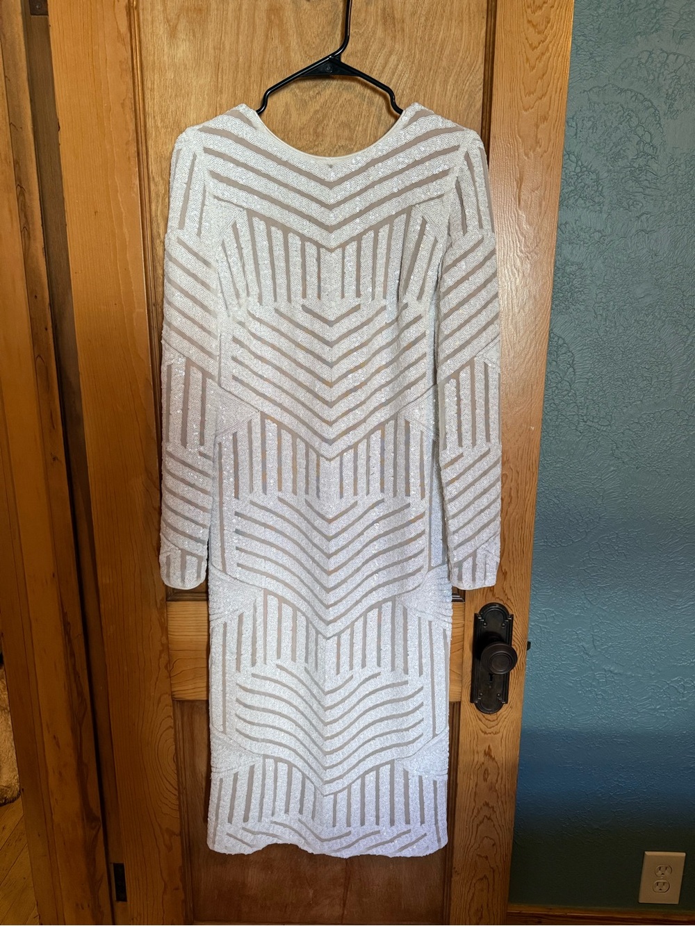 Dress the Population Emery XL Elegant White Sequin Long Sleeve Sheath Dress